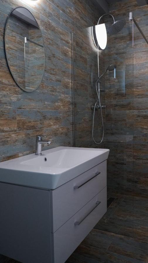 Villa Wild Rooms Jiet Экстерьер фото